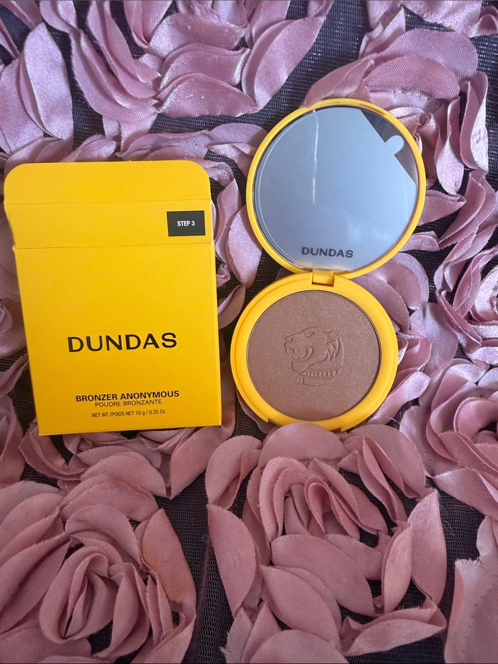 DUNDAS Bronzer CARAMEL Shimmering GOLD Powder